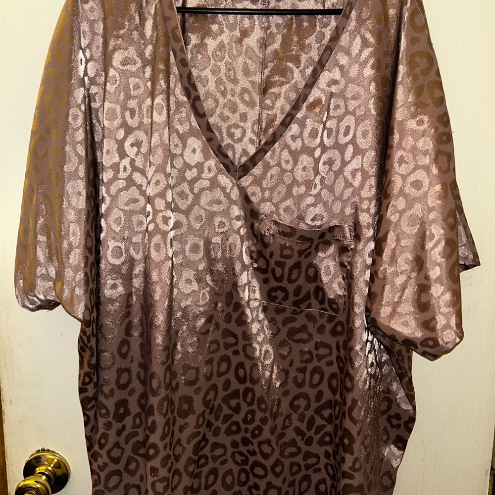 Leopard Print V-Neck Blouse